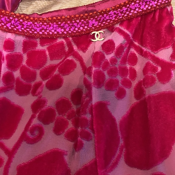 Chanel 2001 Cruise Collection Fuschia Velvet Burnout Skirt Set - Picture 6 of 11